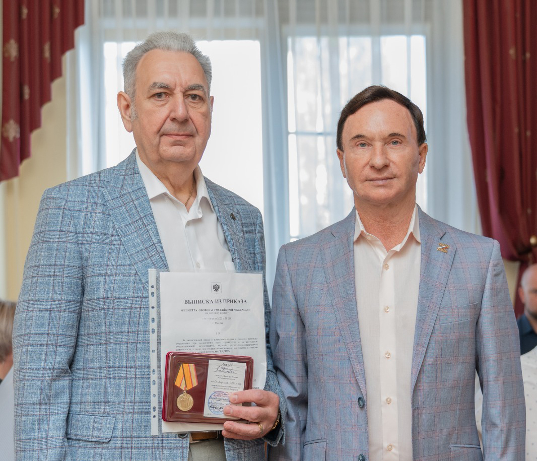 Поздравляем с наградами сотрудников Института инженерной физики!
