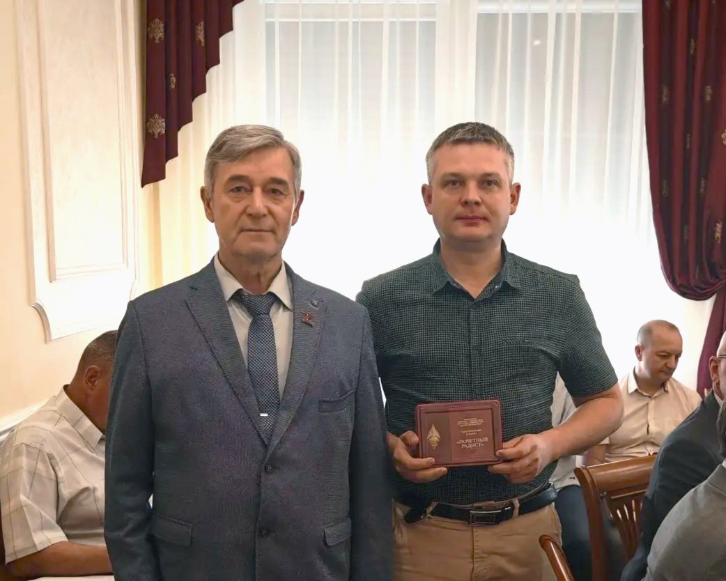 Поздравляем сотрудников Института инженерной физики с наградами!
