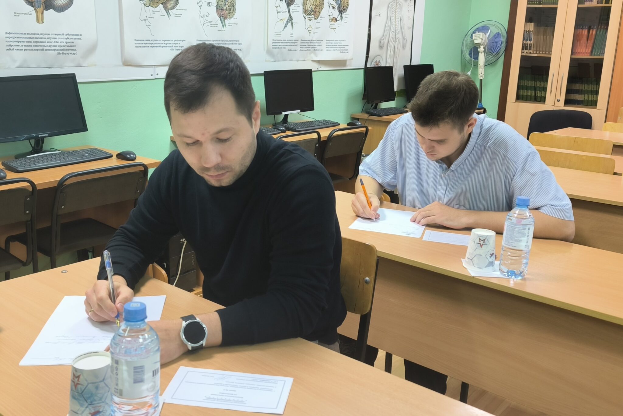 Поздравляем с успешной сдачей экзаменов и поступлением в аспирантуру Института инженерной физики!